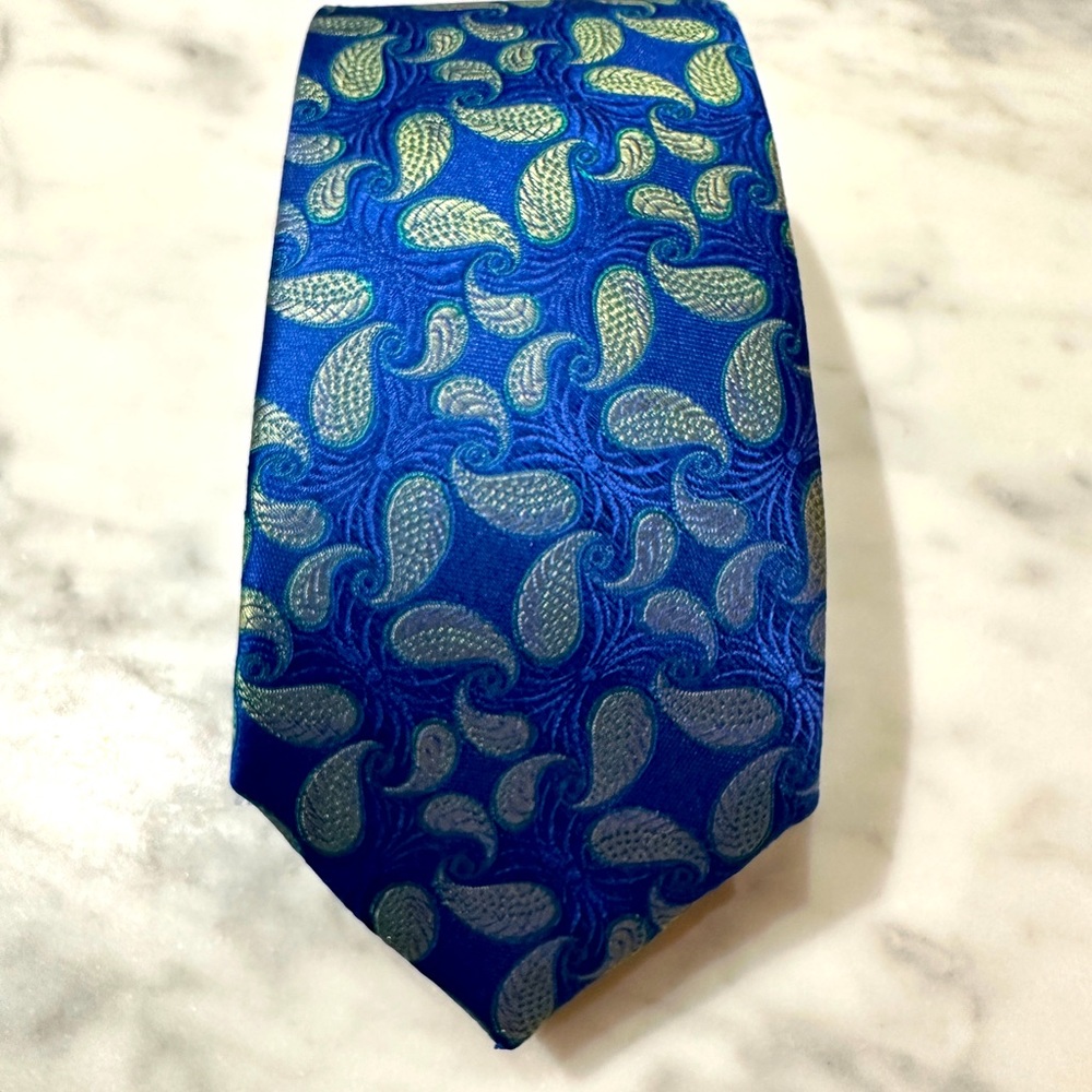 Ted Baker Silk Paisley tie in Blue and Green